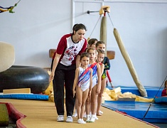 Чемпионат по спортивной гимнастике в Благовещенске посвятили герою СВО