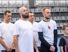 В Благовещенске впервые прошел турнир по волейболу сидя