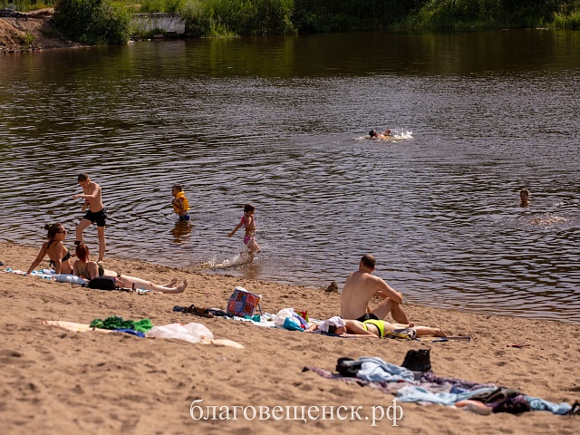 Пляж на Амурской, 1 в Благовещенске станет чище и красивее