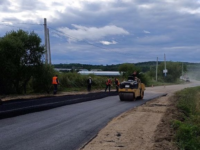 По просьбам горожан в Благовещенске обновили асфальт на Театральной