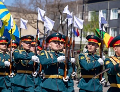 Торжественное прохождение войск Благовещенского гарнизона