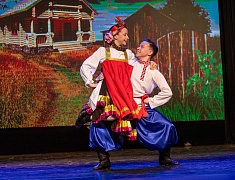 Хореографический ансамбль «Ровесники» отметил 59-летие ярким концертом