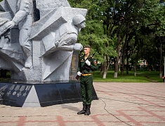 В Благовещенске в день ВДВ почтили память воинов-десантников