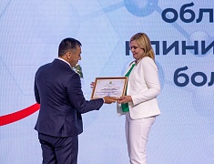 Амурских медиков поздравили с профессиональным праздником
