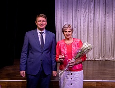 Знаки «50 лет Байкало-Амурской магистрали» вручили благовещенцам