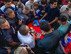 Абсолютный чемпион мира по боксу Дмитрий Бивол встретился с благовещенцами
