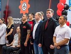 В Благовещенске прошёл открытый кубок города по спортивной борьбе на призы спортивно-патриотического клуба «Машина»