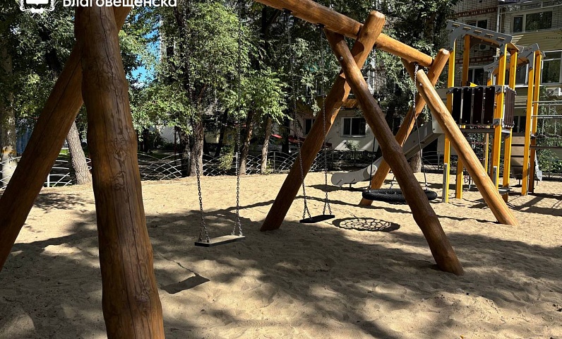 Приёмка на «отлично»: обновлённый двор на Пионерской прошёл оценку стройконтроля  Приёмка на «отлично»: обновлённый двор на Пионерской прошёл оценку стройконтроля