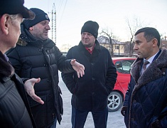 Рабочий выезд мэра по нарушению работы коллектора по Пушкина, 110
