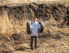 Волонтёры присоединились к экологической акции «Город берегу»