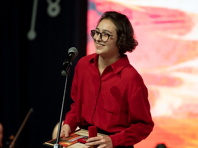 Лучших амурских писателей и драматургов отметили премией имени Леонида Завальнюка