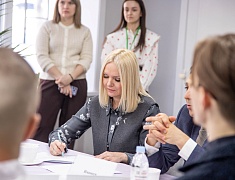 Мэр Благовещенска Олег Имамеев встретился со студенческими семьями Благовещенска