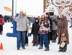 На площади Ленина и набережной Амура прошли народные гуляния в честь масленицы
