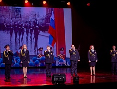 В Общественно-культурном центре Благовещенска прошел праздничный концерт, посвященный Дню защитника Отечества