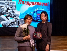 Церемония награждения медалями «За строительство Байкало-Амурской магистрали»