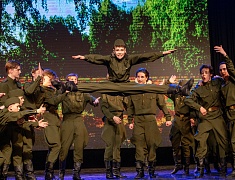 Хореографический ансамбль «Ровесники» отметил 59-летие ярким концертом