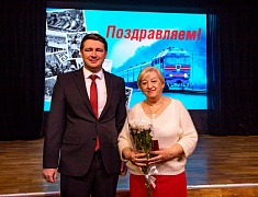 Церемония награждения медалями «За строительство Байкало-Амурской магистрали»