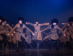 Хореографический ансамбль «Ровесники» отметил 59-летие ярким концертом
