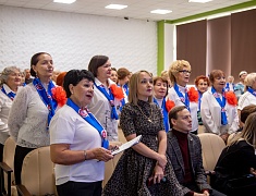 Заместитель мэра Благовещенска Дмитрий Перов поздравил «Ассоциацию пожилых людей» с юбилеем