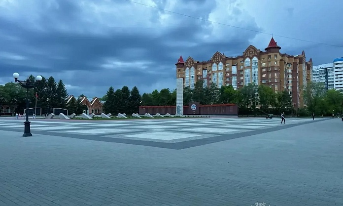 Из-за сильного дождя и ветра в Благовещенске введут режим повышенной готовности 