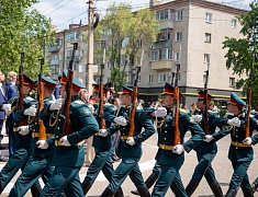 В день города прошли торжественные церемонии возложения цветов