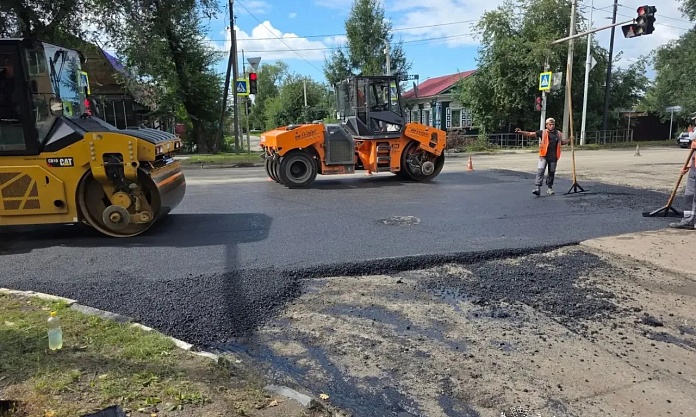 Ямочный ремонт «зашёл» в район КПП в Благовещенске