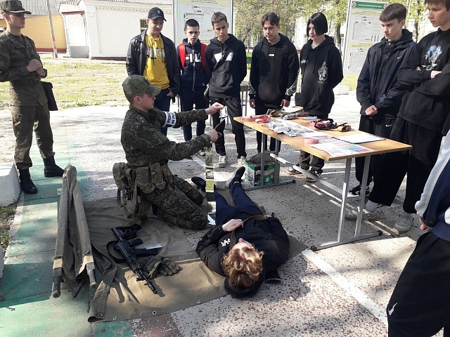 Полтысячи старшеклассников в Благовещенске прошли учебные военные сборы