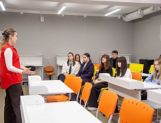 В гимназии №25 прошла третья в этом году «Ярмарка здоровья» для старшеклассников