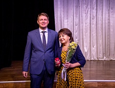 Знаки «50 лет Байкало-Амурской магистрали» вручили благовещенцам