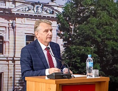 Ежемесячная планерка мэра города Благовещенска Олега Имамеева