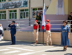 Памятную доску Герою России Владимиру Барахтенко открыли в Благовещенске