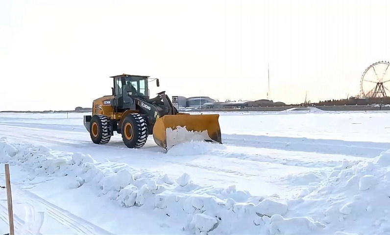 Город готовит спортивные площадки к зимнему фестивалю