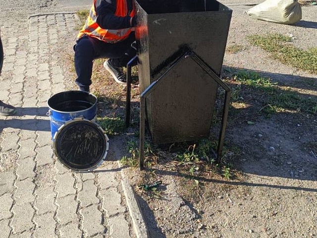 За кулисами городской эстетики: об обновлении красок Благовещенска рассказали дорожные рабочие 