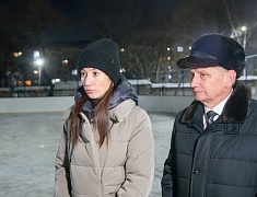 Мэр Олег Имамеев проверил качество катков