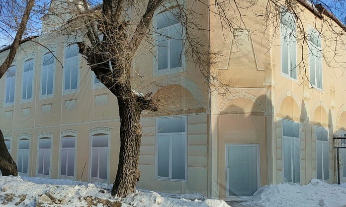 Одно из зданий на Пионерской в Благовещенске ищет своего владельца 