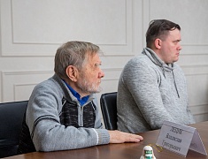 Мэр Благовещенска Олег Имамеев встретился с амурскими писателями