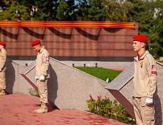 В Благовещенске зажгли Вечный огонь на площади Победы