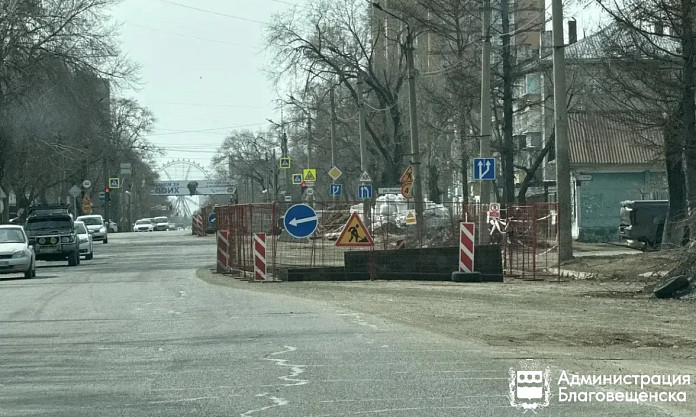 В Благовещенске модернизируют систему водоотведения новым методом. Работы идут на нескольких улицах