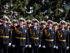 Торжественное прохождение войск Благовещенского гарнизона