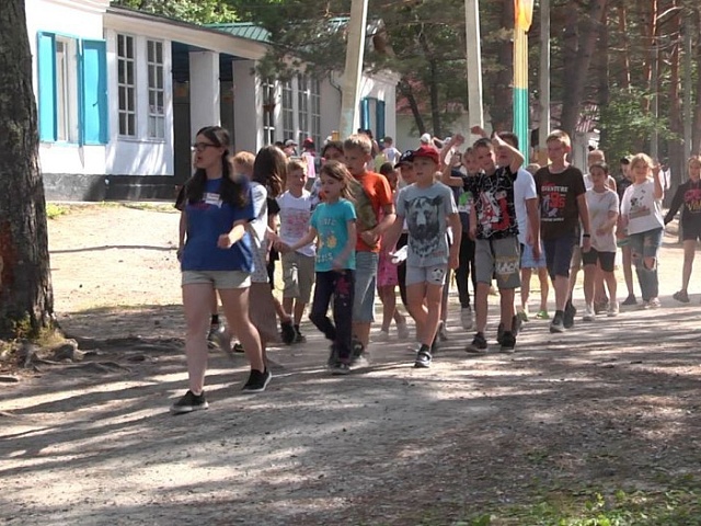 В апреле в Благовещенске начнется продажа путевок в летние детские оздоровительные лагеря 