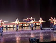 В общественно‑культурном центре прошел благотворительный концерт «Крымская весна»