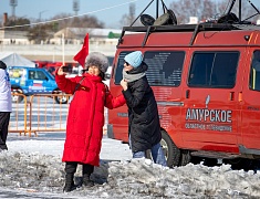 Автомобильные гонки в рамках Международного российско-китайского фестиваля зимних видов спорта