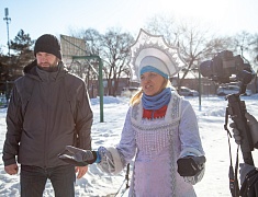 В Благовещенске состоялся новогодний забег в карнавальных костюмах