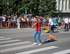 Кубок мэра и 18 литров молока получили участники «Городских гонок» в Благовещенске