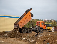 В новой школе в микрорайоне Благовещенска утепляют фасад и готовятся запускать тепло