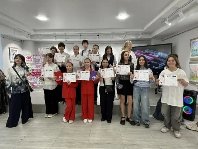 Рисунки, видеоролики и костюмы динозавров: в Благовещенске подвели итоги конкурса «Калейдоскоп»