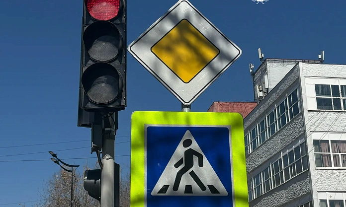 Для безопасности детей-пешеходов в Благовещенске перенастроят светофоры на 25 перекрестках