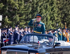 Торжественное прохождение войск Благовещенского гарнизона
